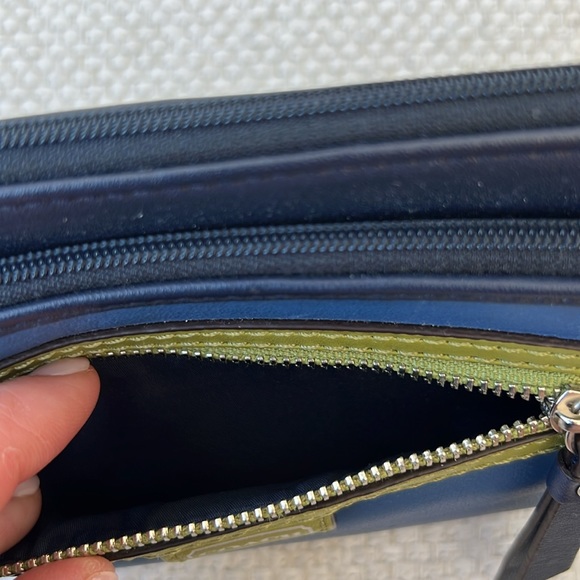 Coach Wristlet - Picture 4 of 7